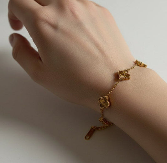 Mel Bracelet - Small Clover