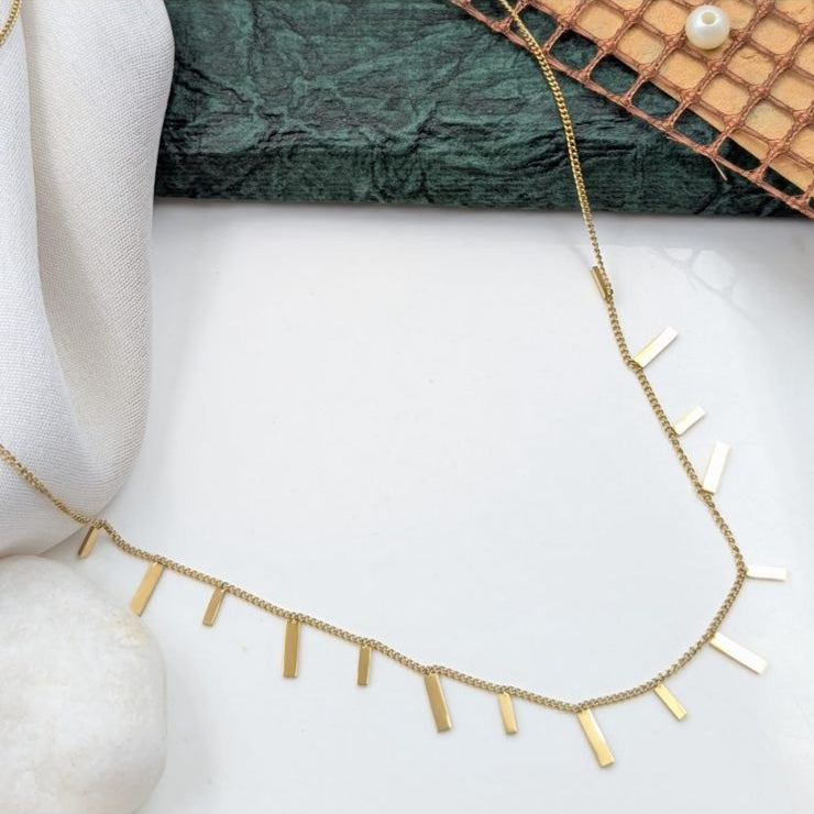 Anti Tarnish Necklaces for Daily Wear | CASERY