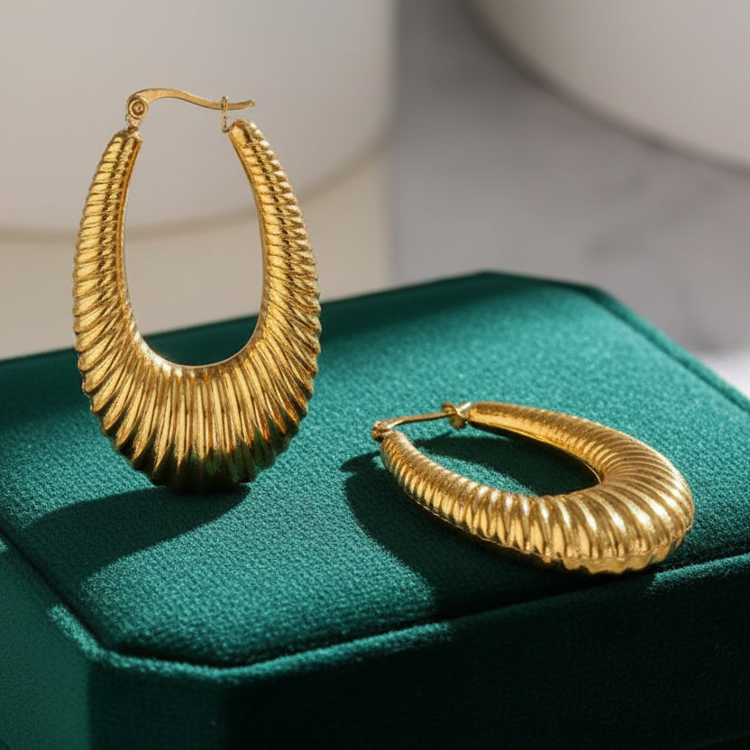 Luxe Lavish Earring Set - 2